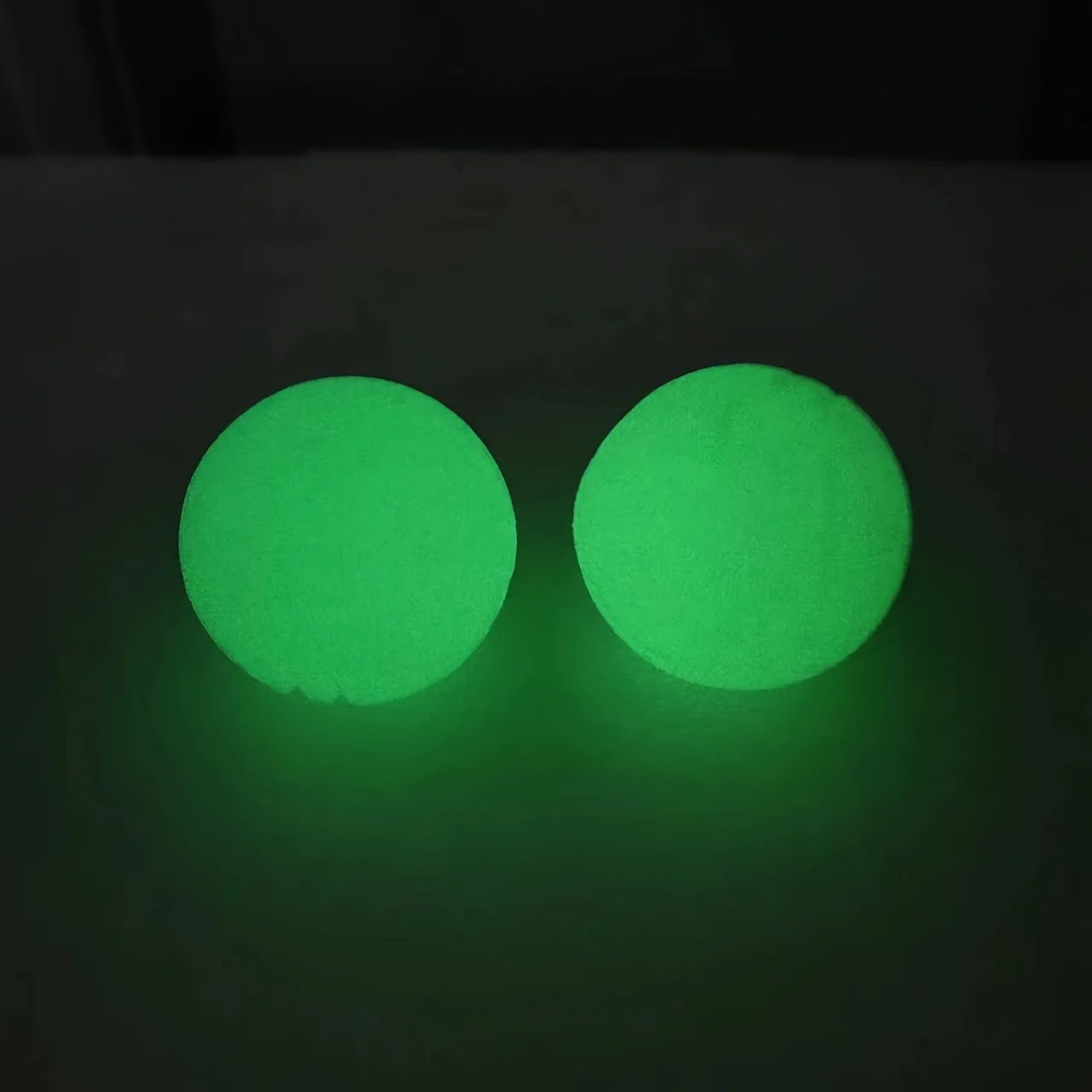 1 Night Light Squeak Dog Ball - Rubber Toy, Interactive Pet Play with Sound, Suitable for Nighttime Entertainment