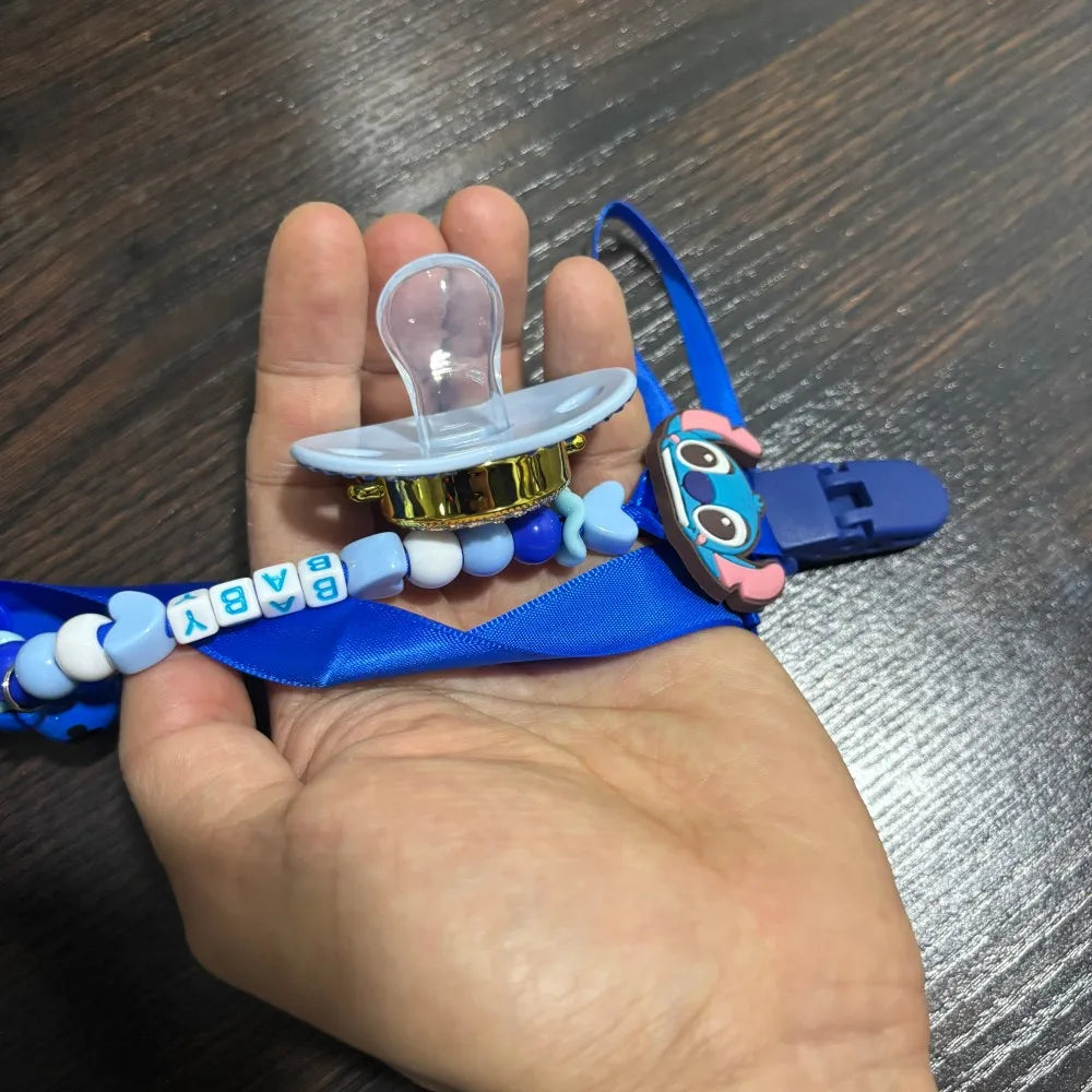 Chewing nipple clip  cute pacifier holder & baby pacifier clip Newborn pacifier feeding gift suitable for babies aged 0 - 8M