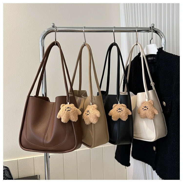 Large Capacity Bucket Bag Women's Retro Versatile Single Shoulder Tote Bag for Work Commuting Soft American Vintage Style