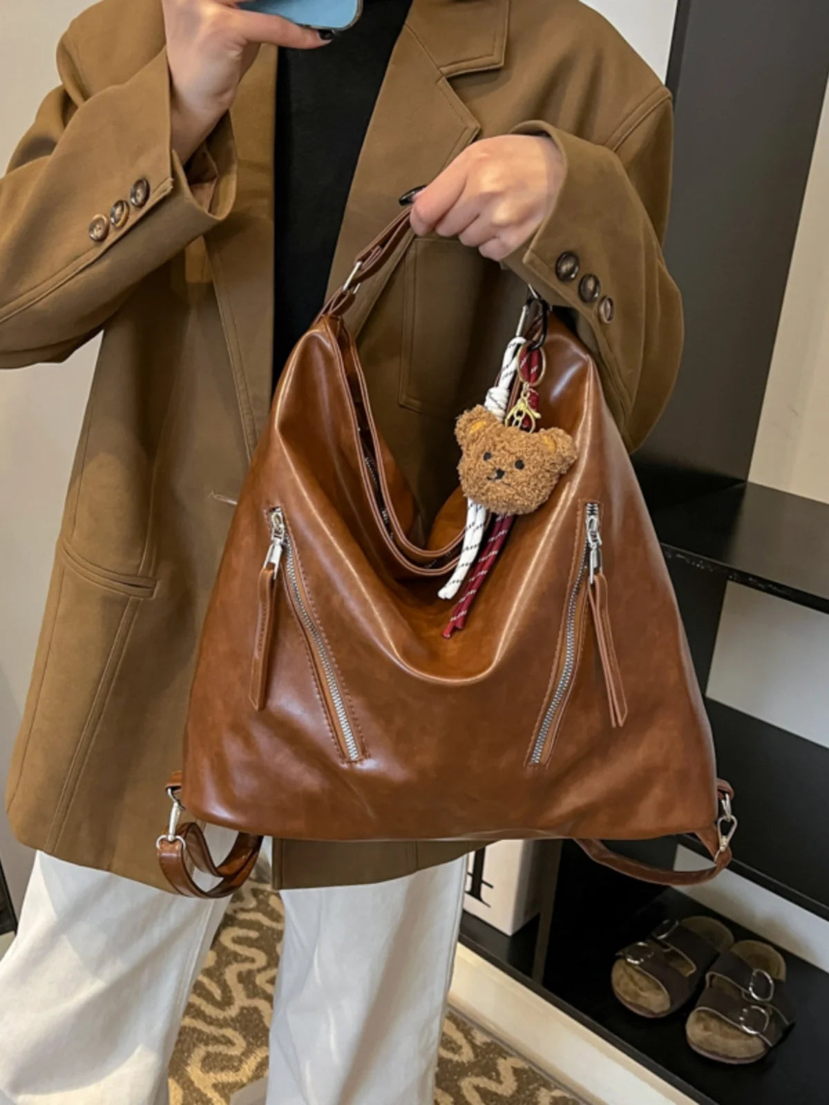 Retro Three-Use Large Capacity Commuter Tote Bag 2025 New Style Single Shoulder Backpack Crossbody Bag for Work Leisure