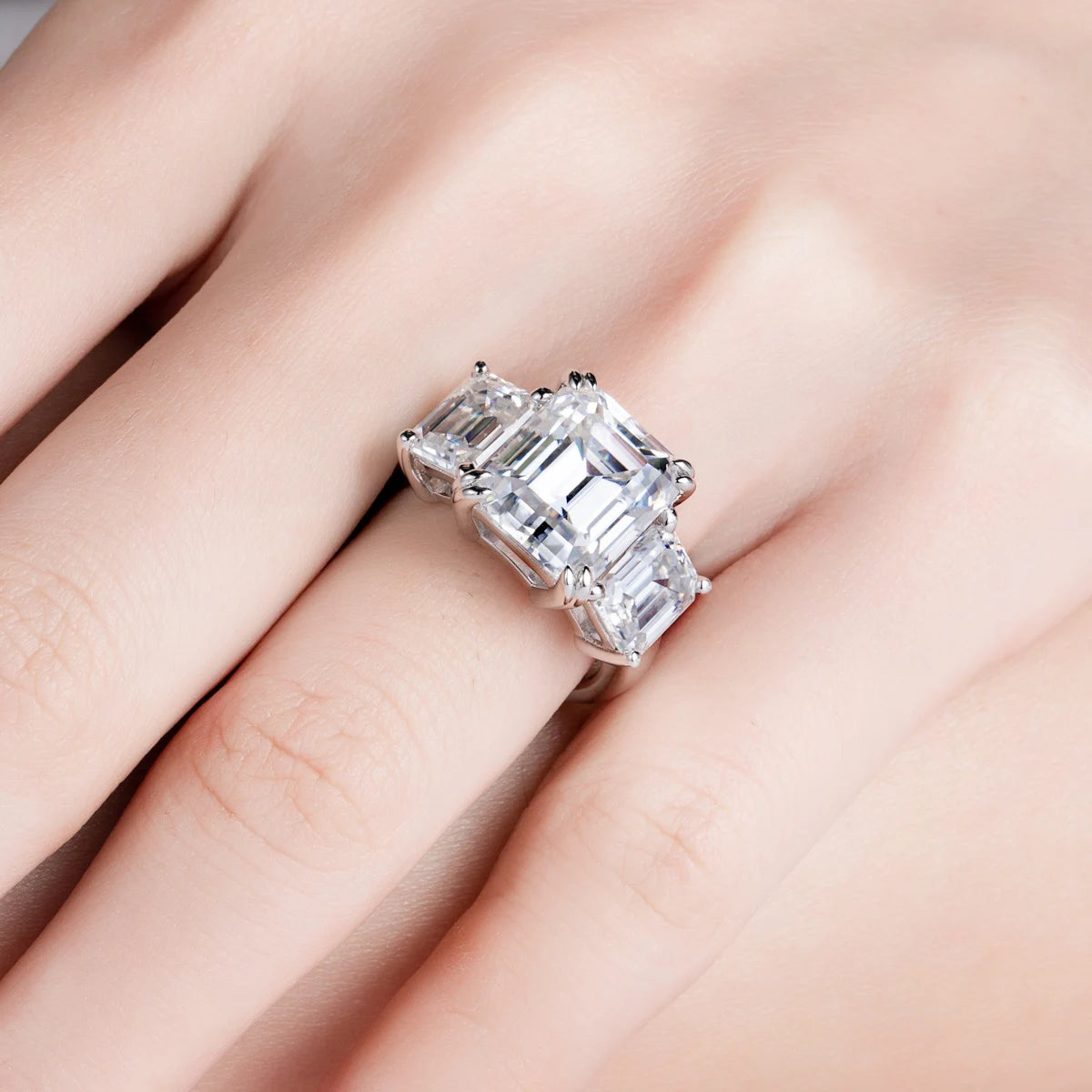 AnuJewel 12cttw Emerald Cut D Color Moissanite Engagement Ring For Women 925 Sterling Silver 3 Stone Ring Jewelry Wholesale