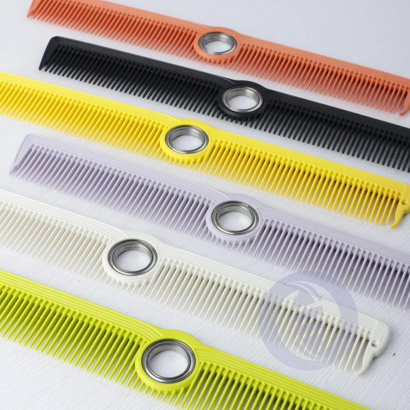 NEW Spining Hair Cutting Comb Professional Fine Teeth Antistatic Barber Hair Comb Salon Heat-Proot Hairdressing Accessories Tool