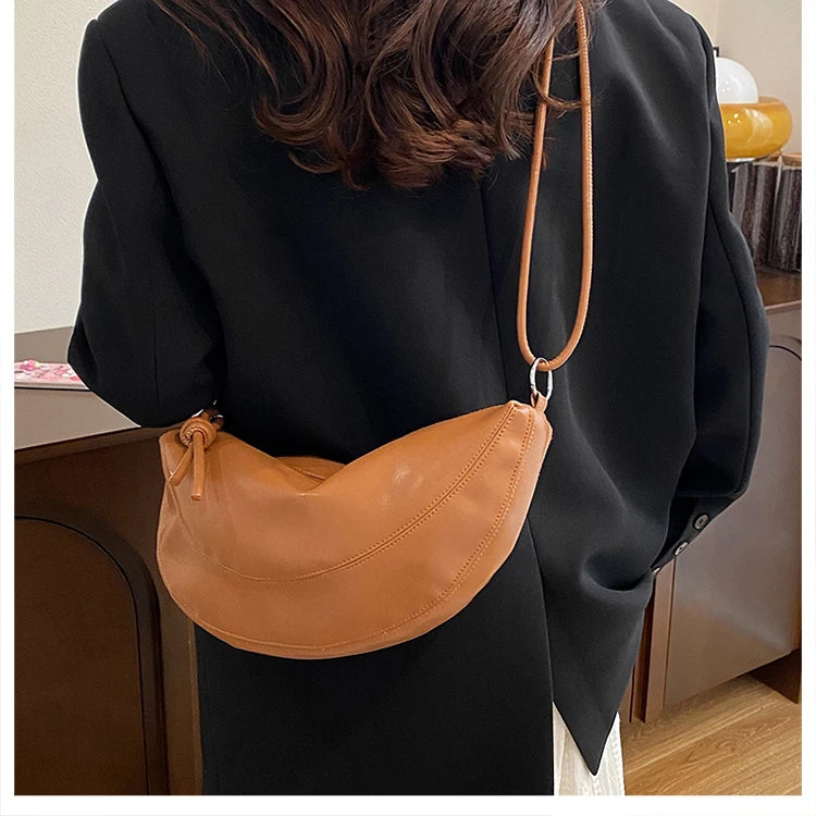 Summer New Style Large Capacity Dumpling Shaped Crossbody Bag for Women Soft PU Leather Zipper Closure Korean Style Casual Bag