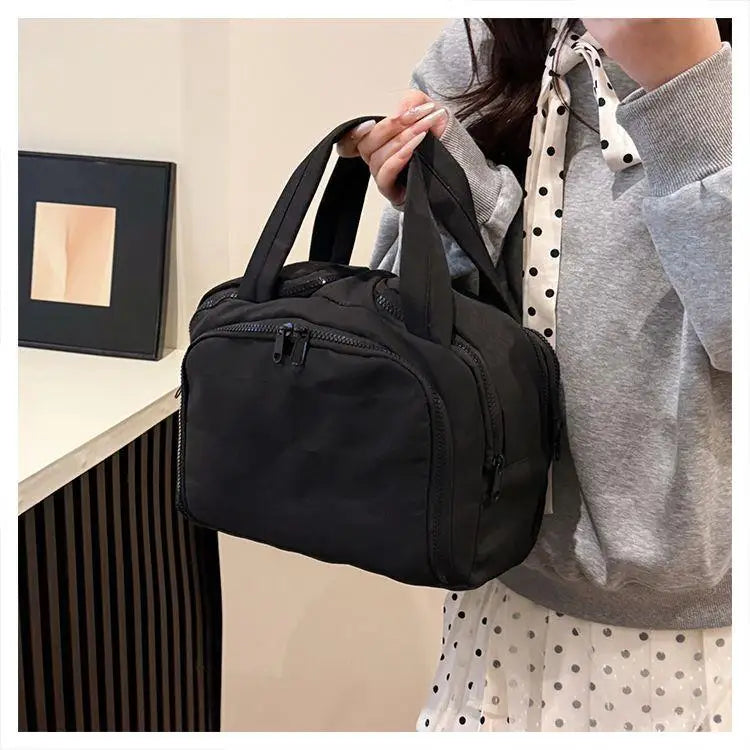 Portable Large Capacity Waterproof Cosmetic Storage Bag Handheld Travel Toiletry Bag Cosmetic Bag Durable Leather Bag