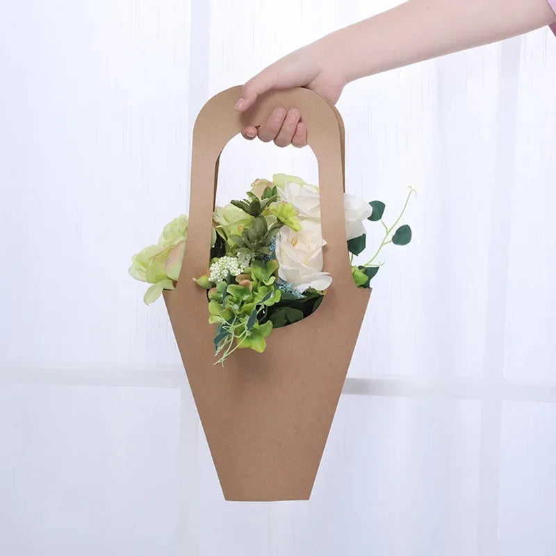 Fashion Florist Rose Box Kraft Paper Wedding Handheld Decorative Flowers Boxes Birthday Party Packaging Gift Bag Decoration
