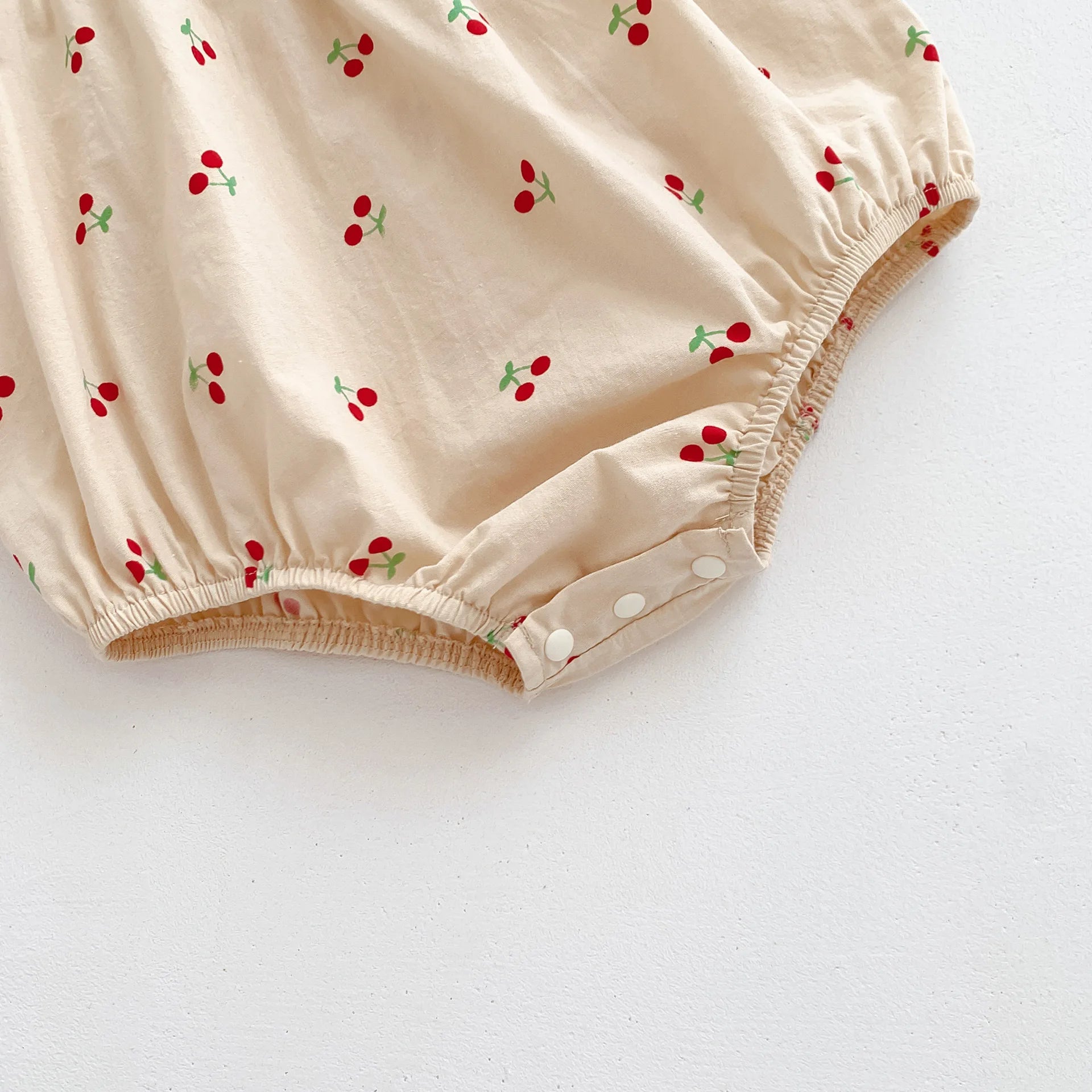 2026 Summer Baby Girls Bodysuit Full Of Cherry Print Toddler One Piece Sweet Peter Pan Collar Flying Sleeve Girls Clothes