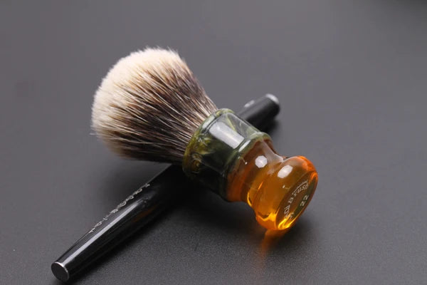 YAQI Retro 22MM Sagrada Familia Two Band Badger Hair Resin Handle Men Wet Shaving Brush High Quality Mature Male Shaving Brush