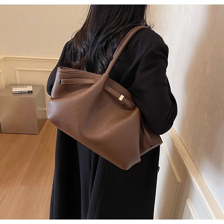 Large Capacity Women's Shoulder Bag Commuter Tote Bag Underarm Single Shoulder Bag Retro Design Casual Handbag