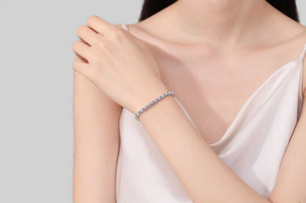 Women's PT950 Platinum Bracelet, 18cm Single 10 Points 3.9 Carat, Hip-Hop Luxury Style Full Diamond Jewelry.