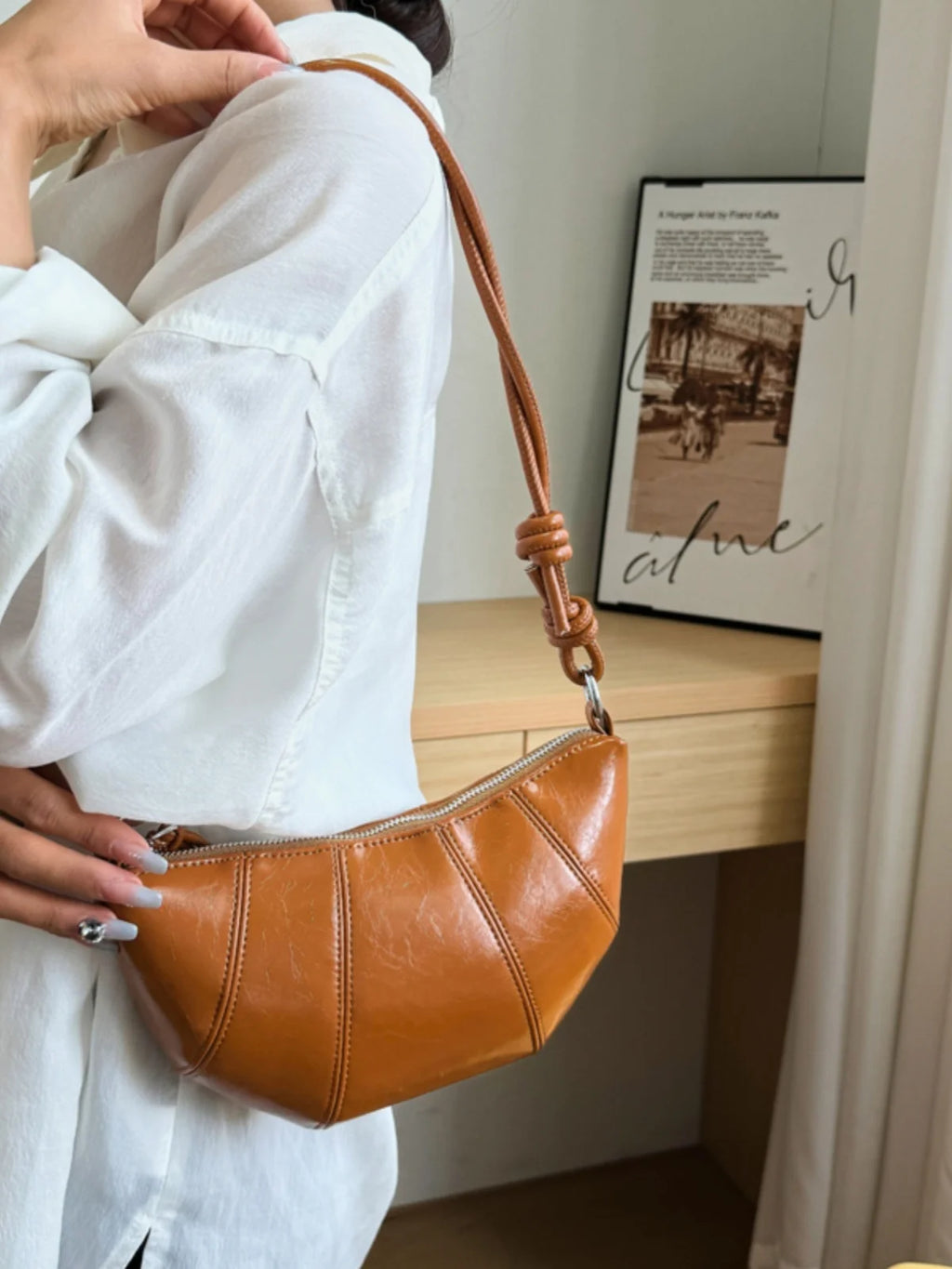 Casual Dumpling Shaped Large Capacity Shoulder Bag for Women 2026 New Style Soft Handle Single Strap Crossbody Luxury Bag
